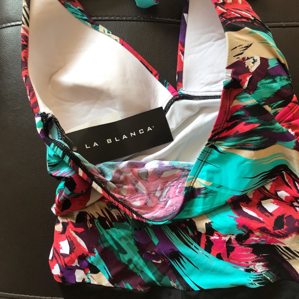 Swimsuit - Picture 5 of 5